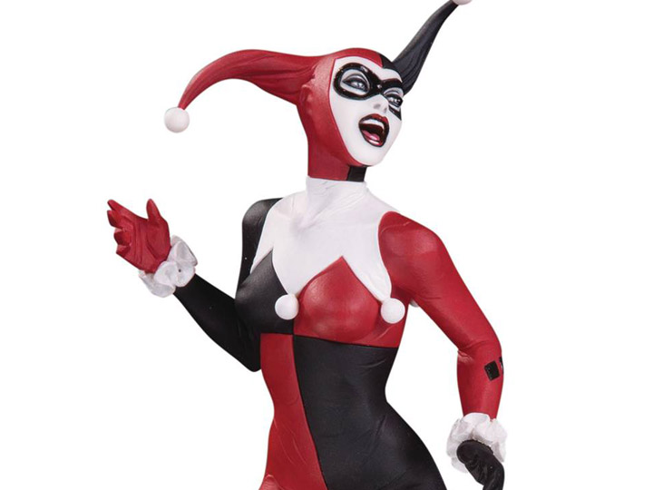 DC Comics Red White & Black Harley Quinn Statue (Jae Lee) Gallery Image 1
