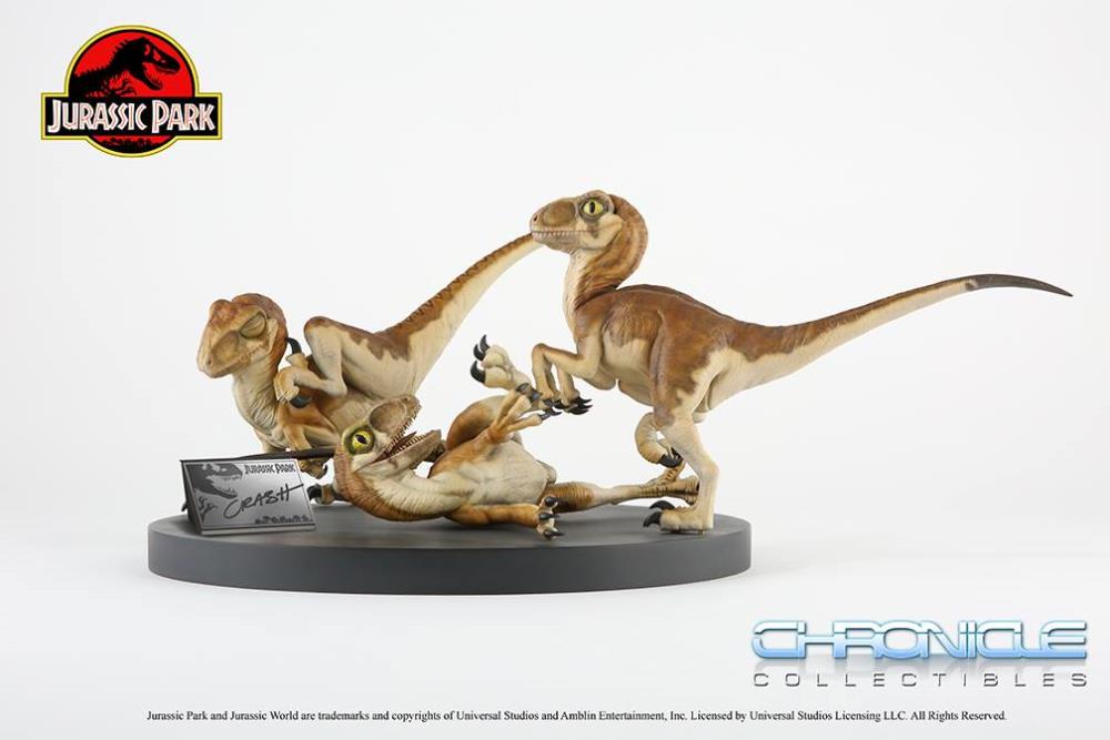 Jurassic Park Crash McCreery's Baby Raptors 1/1 Scale Statue Gallery Image 7