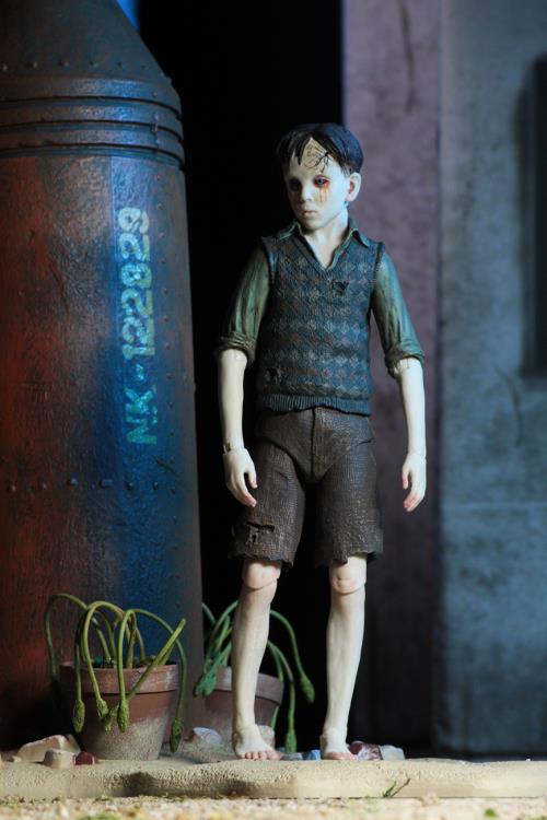 The Devil's Backbone Guillermo del Toro Collection Santi Figure Gallery Image 7