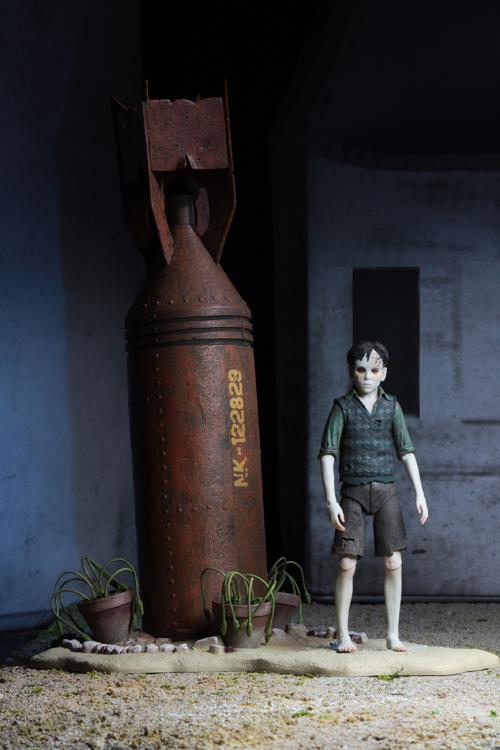 The Devil's Backbone Guillermo del Toro Collection Santi Figure Gallery Image 6