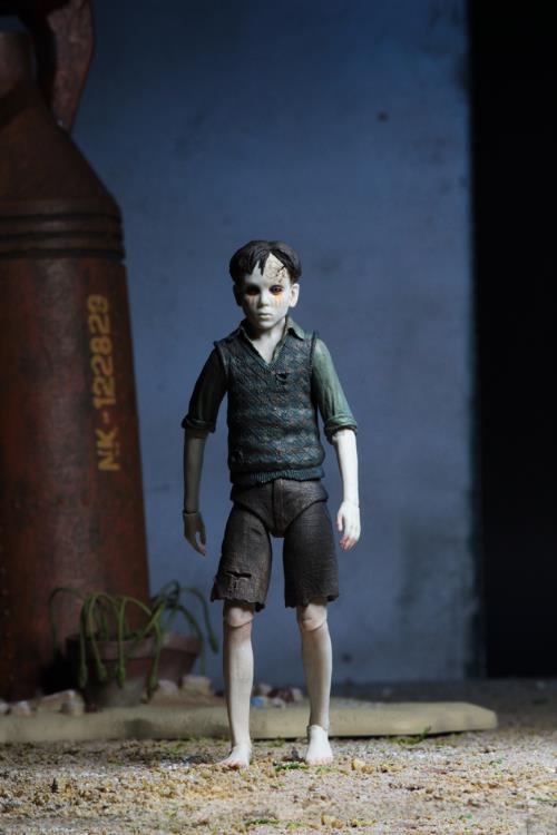 The Devil's Backbone Guillermo del Toro Collection Santi Figure Gallery Image 8