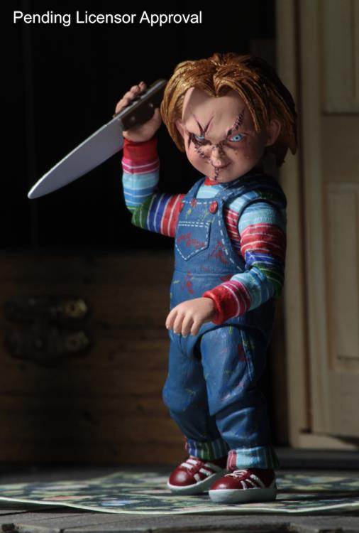 Child's Play Ultimate Chucky Figure Gallery Image 4