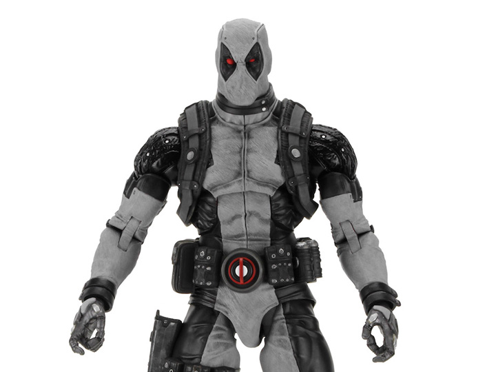 Marvel Classics Deadpool (X-Force) 1/4 Scale Figure Gallery Image 1