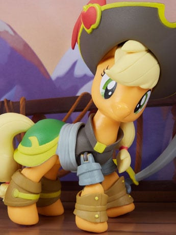 My Little Pony Guardians of Harmony Good vs. Evil Applejack Pirate Pony Exclusive Gallery Image 2