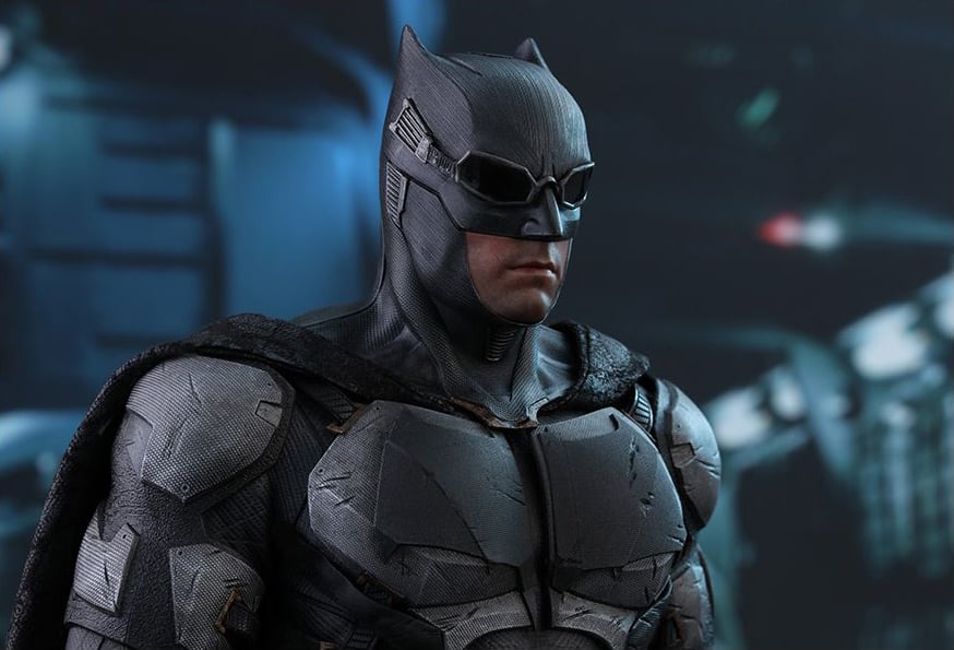 Justice League MMS432 Batman (Tactical Batsuit Ver.) 1/6th Scale Collectible Figure Gallery Image 11