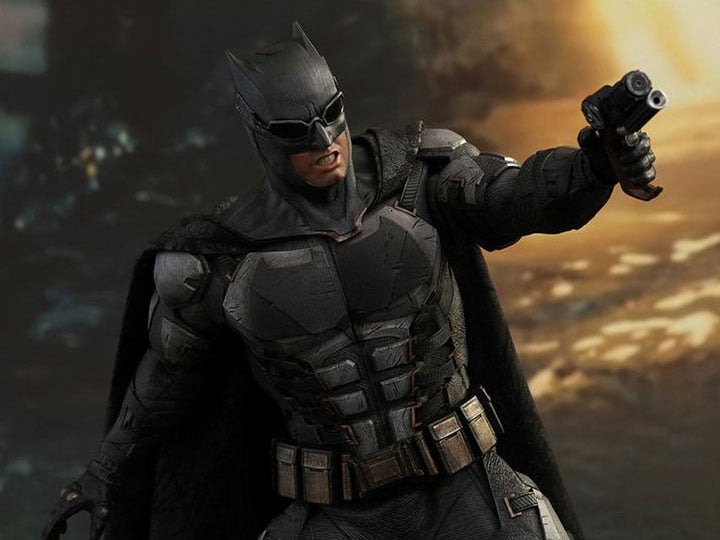 Justice League MMS432 Batman (Tactical Batsuit Ver.) 1/6th Scale Collectible Figure Gallery Image 1