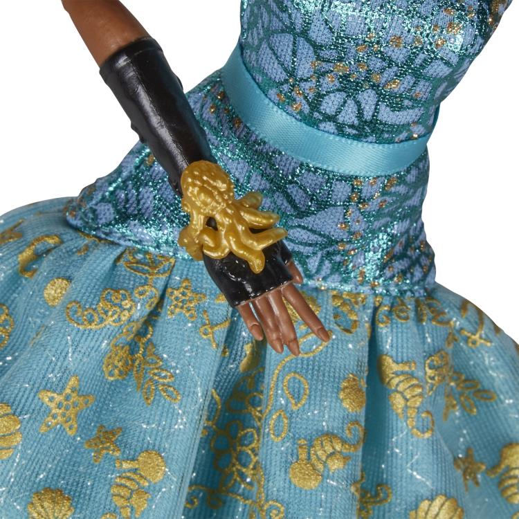 Disney Descendants 2 Royal Yacht Cotillion Figures Set of 3 Gallery Image 13