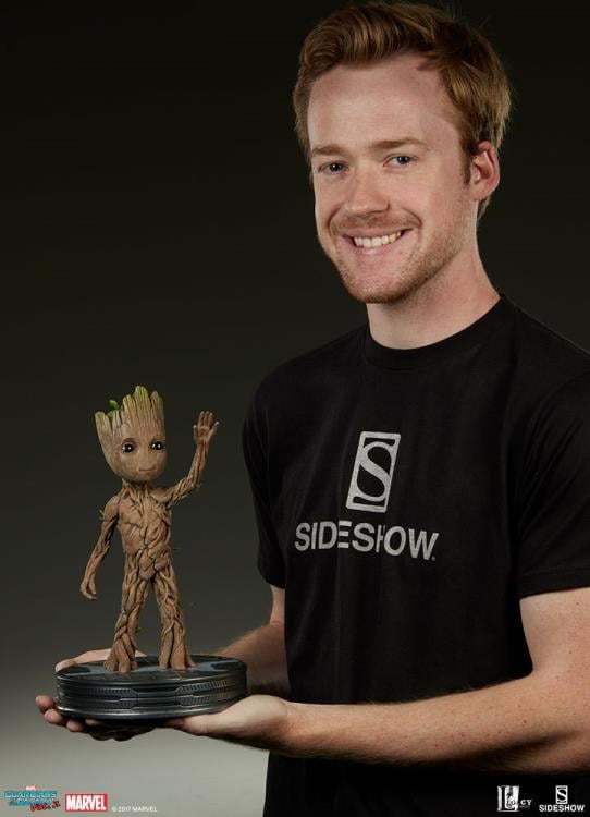 Guardians of the Galaxy Vol. 2 Baby Groot Life-Size Maquette Gallery Image 7