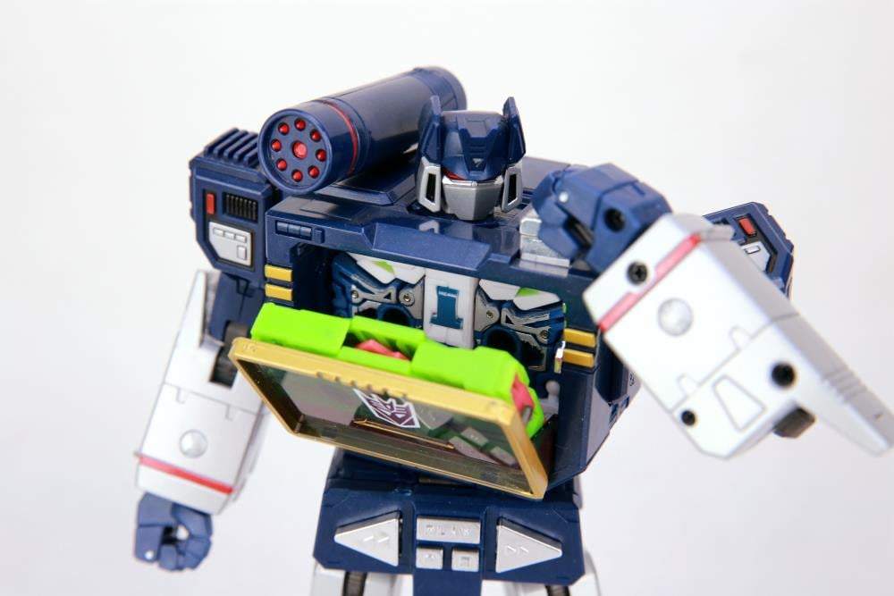 R-01 Durden & Barney Gallery Image 8