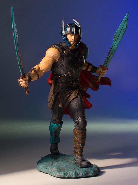 Thor: Ragnarok Collector's Gallery Thor Statue Gallery Image 7