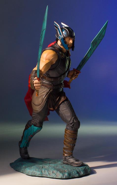 Thor: Ragnarok Collector's Gallery Thor Statue Gallery Image 6