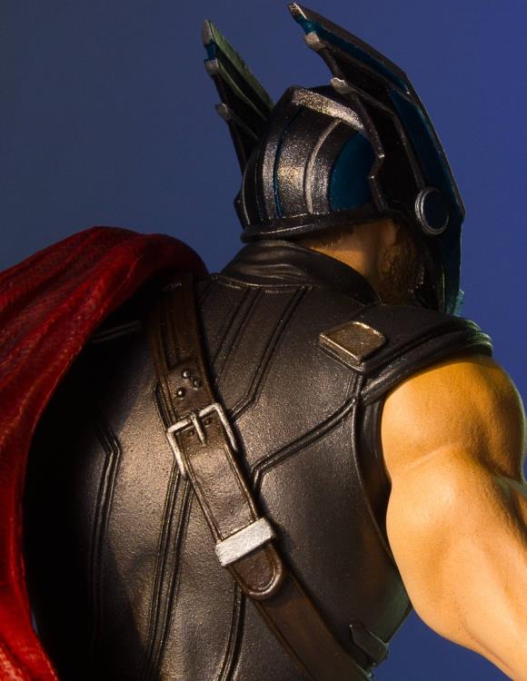 Thor: Ragnarok Collector's Gallery Thor Statue Gallery Image 9