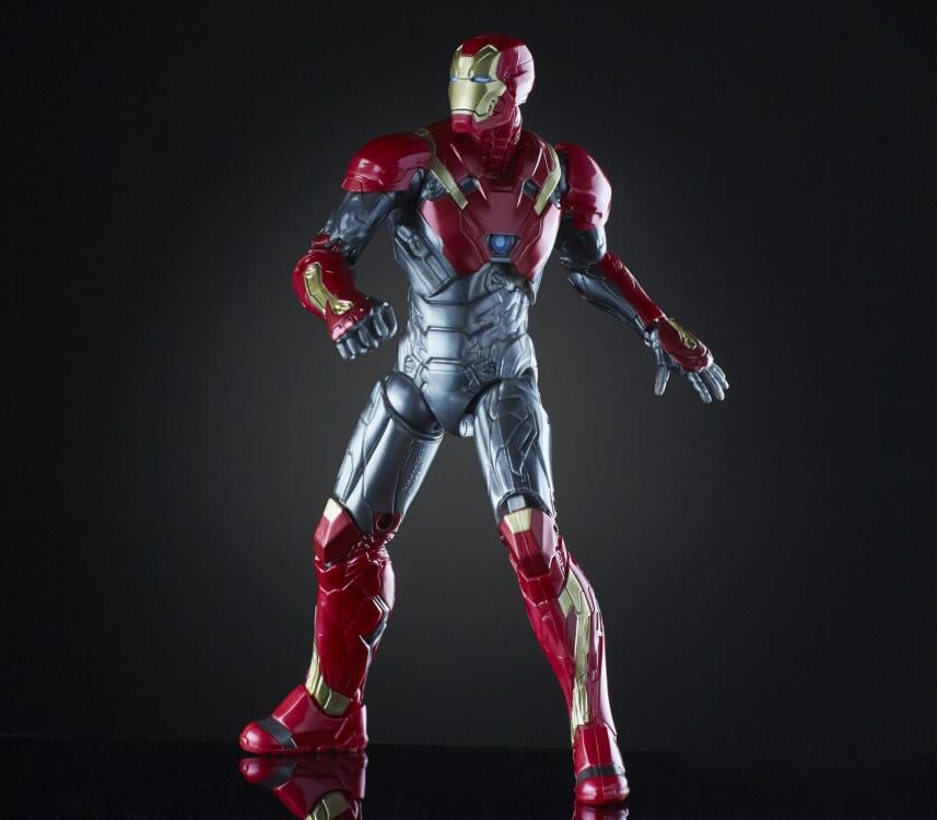 Spider-Man: Homecoming Marvel Legends Spider-Man & Iron Man Sentry Two-Pack Gallery Image 8