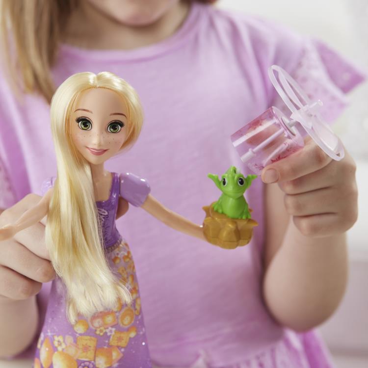 Tangled Disney Princess Floating Lanterns Rapunzel Gallery Image 4