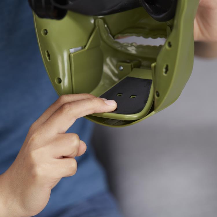 Thor: Ragnarok Hulk Out Mask Gallery Image 8