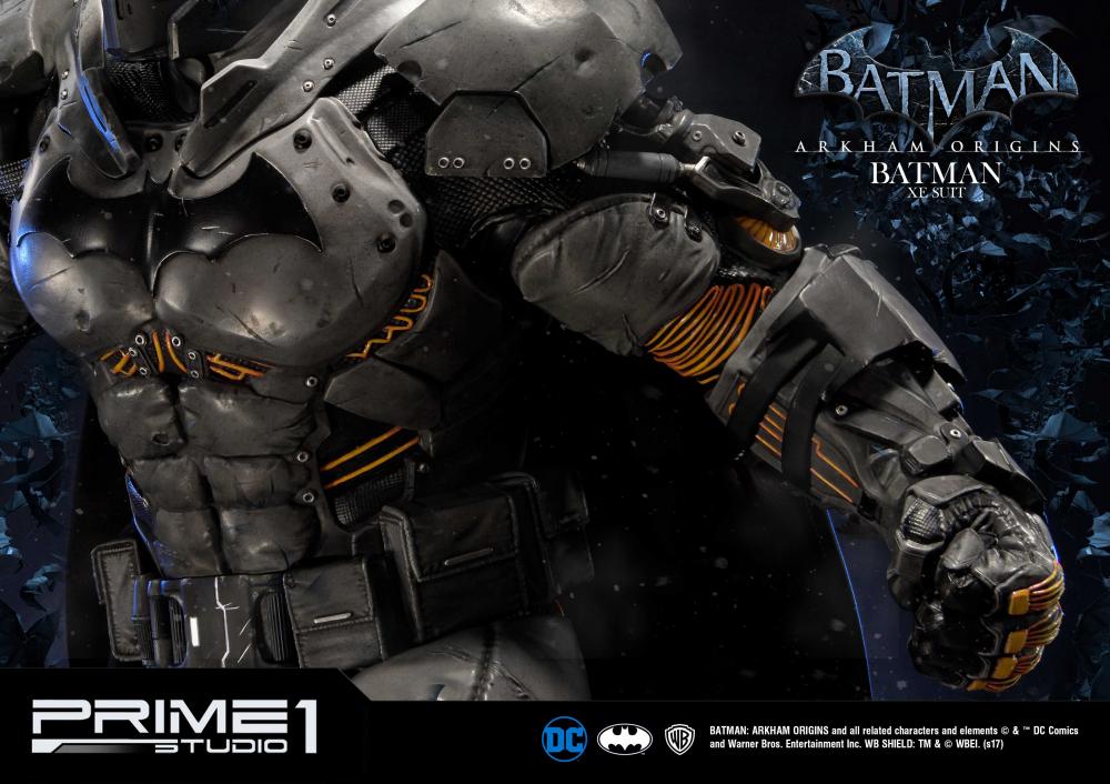 Batman: Arkham Origins Museum Masterline Batman (XE Suit) Statue Gallery Image 11