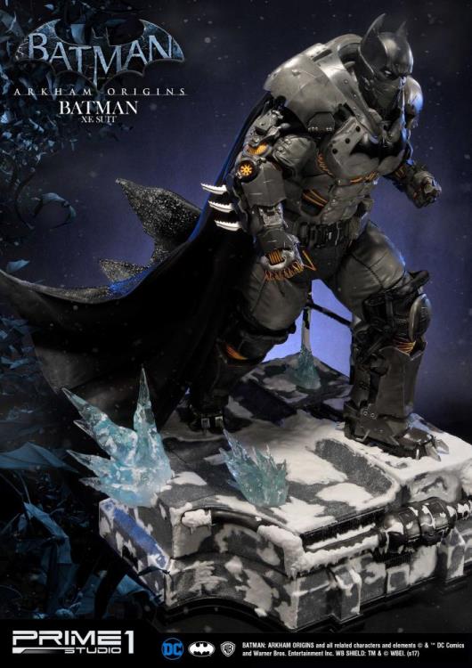 Batman: Arkham Origins Museum Masterline Batman (XE Suit) Statue Gallery Image 7