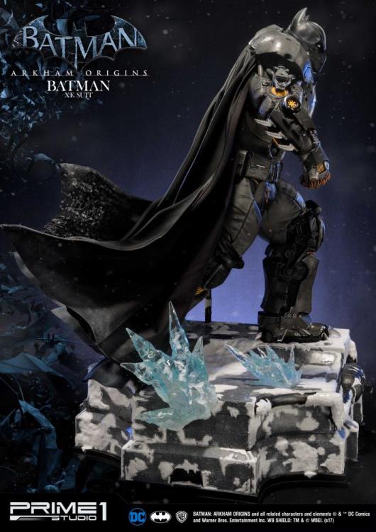 Batman: Arkham Origins Museum Masterline Batman (XE Suit) Statue Gallery Image 6
