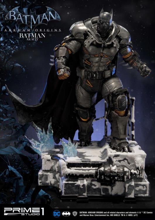 Batman: Arkham Origins Museum Masterline Batman (XE Suit) Statue Gallery Image 3