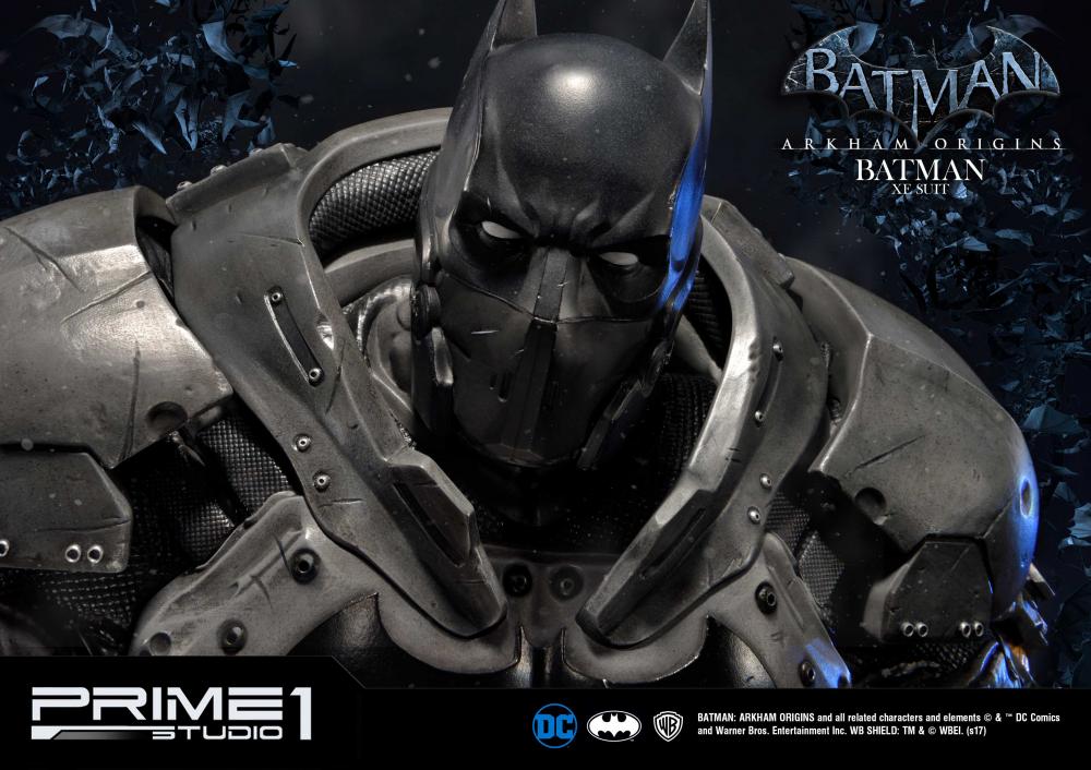 Batman: Arkham Origins Museum Masterline Batman (XE Suit) Statue Gallery Image 12