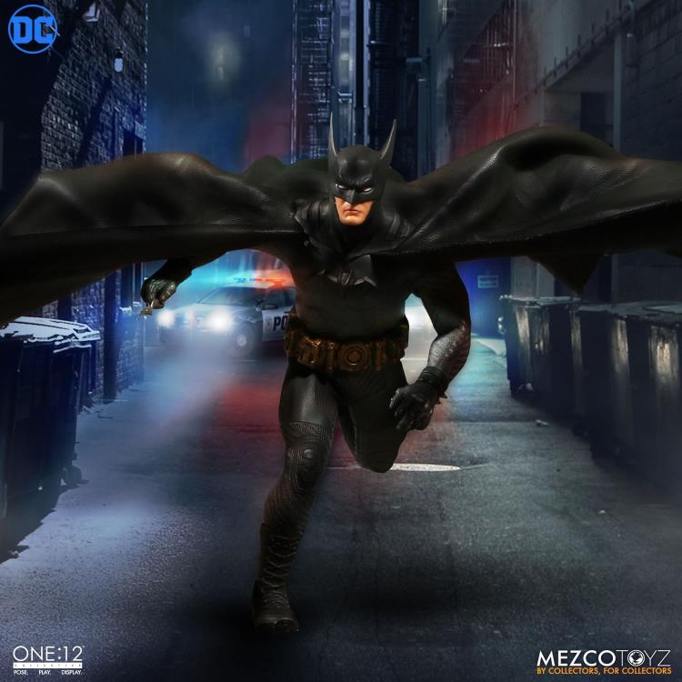DC Comics One:12 Collective Batman (Ascending Knight) Gallery Image 6