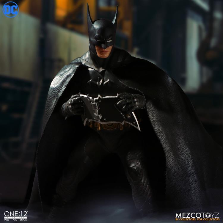 DC Comics One:12 Collective Batman (Ascending Knight) Gallery Image 12