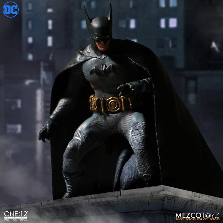 DC Comics One:12 Collective Batman (Ascending Knight) Gallery Image 3