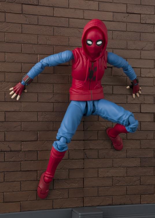 Spider-Man: Homecoming S.H.Figuarts Spider-Man (Homemade Suit Ver.) & Tamashii Option Act Wall Gallery Image 6