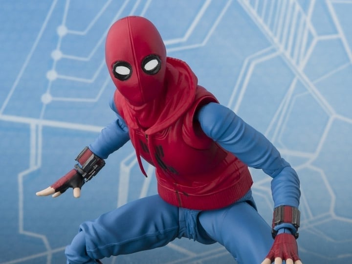 Spider-Man: Homecoming S.H.Figuarts Spider-Man (Homemade Suit Ver.) & Tamashii Option Act Wall Gallery Image 1