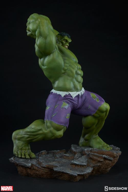 Marvel Avengers Assemble Hulk Statue Gallery Image 8