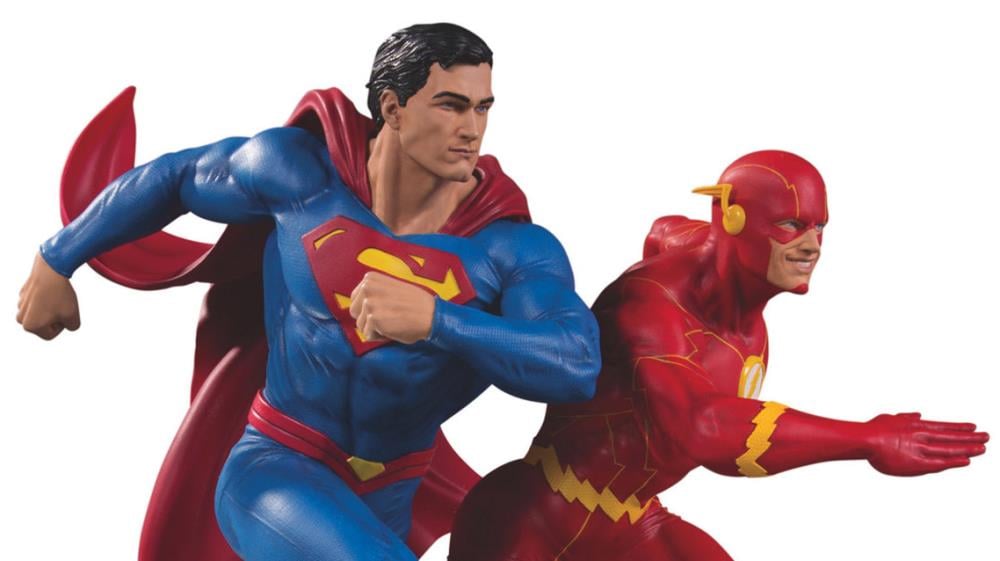 DC Gallery Superman Vs. The Flash Racing Limited Edition Statue Gallery Image 4