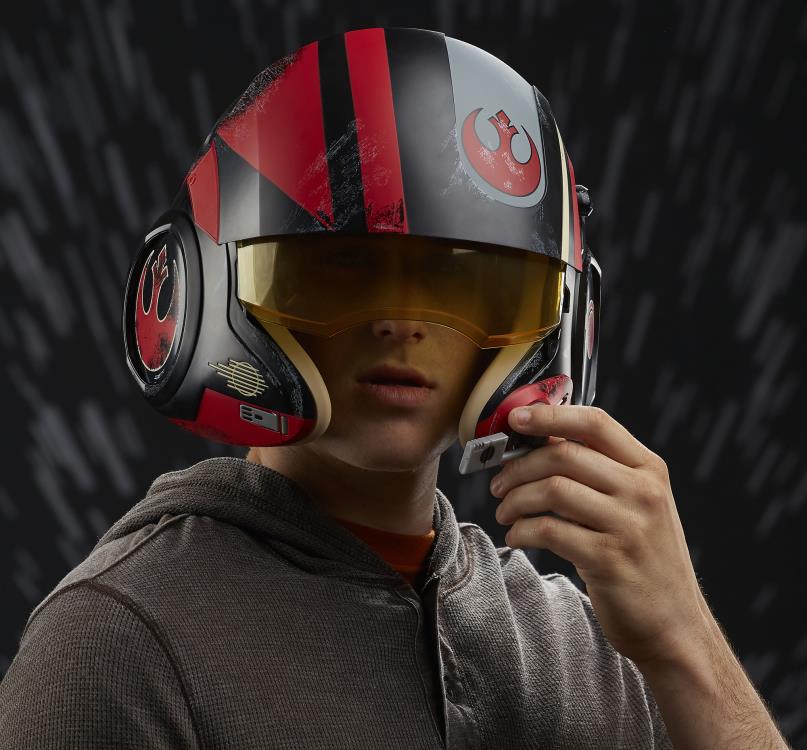 Star Wars: The Black Series Poe Dameron 1:1 Scale Wearable Helmet (Electronic) Gallery Image 5