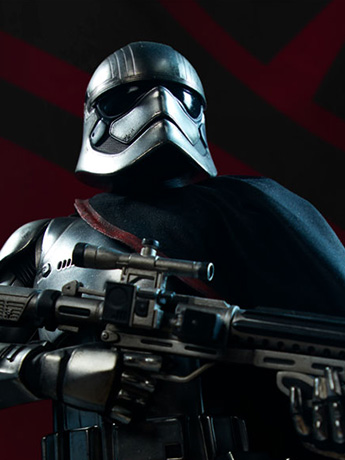 Star Wars Premium Format Captain Phasma (The Force Awakens) Gallery Image 2