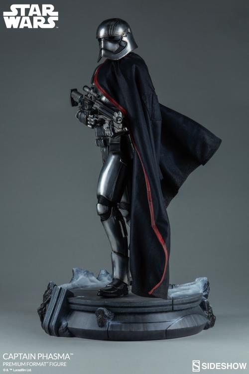 Star Wars Premium Format Captain Phasma (The Force Awakens) Gallery Image 6