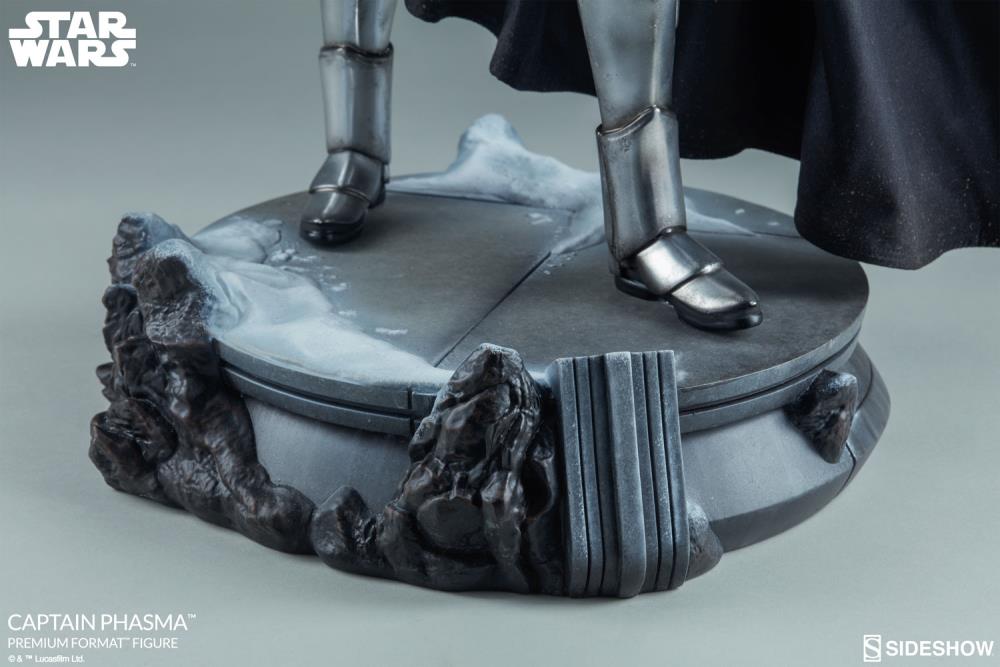 Star Wars Premium Format Captain Phasma (The Force Awakens) Gallery Image 7