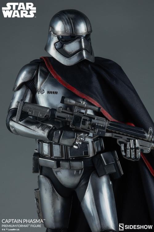 Star Wars Premium Format Captain Phasma (The Force Awakens) Gallery Image 5