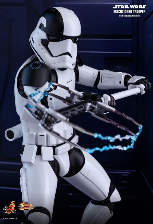 Star Wars: The Last Jedi MMS428 Executioner Trooper 1/6th Scale Collectible Figure Gallery Image 12