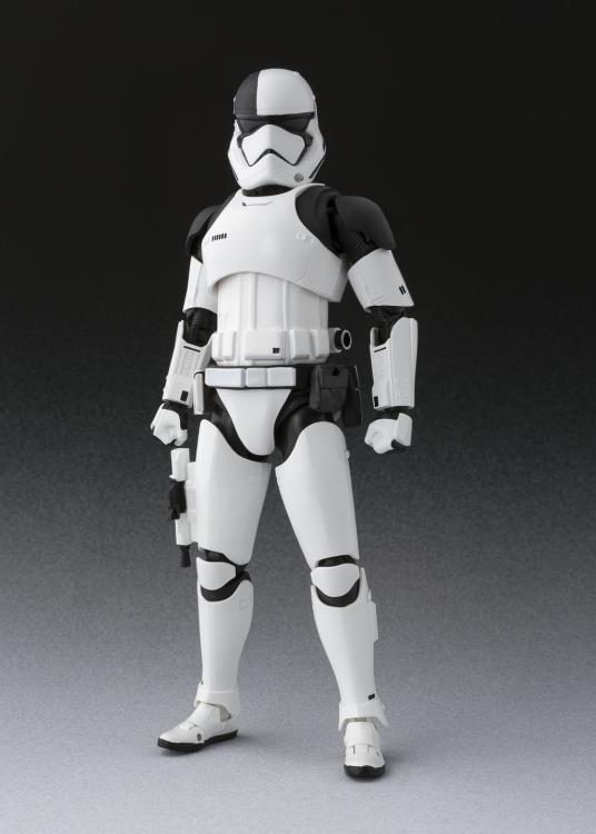 Star Wars S.H.Figuarts Executioner Trooper (The Last Jedi) Gallery Image 4