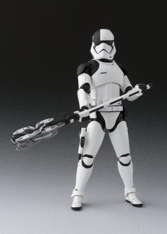 Star Wars S.H.Figuarts Executioner Trooper (The Last Jedi) Gallery Image 5