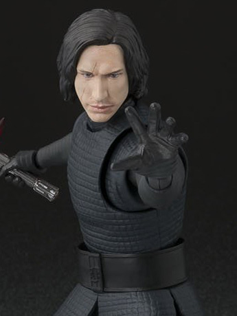 Star Wars: The Last Jedi S.H.Figuarts Kylo Ren Gallery Image 2