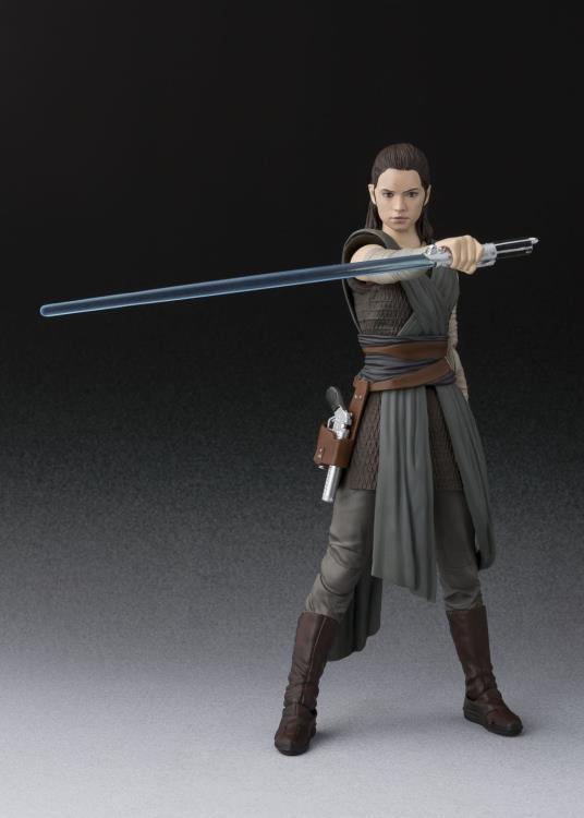 Star Wars S.H.Figuarts Rey (The Last Jedi) Gallery Image 6