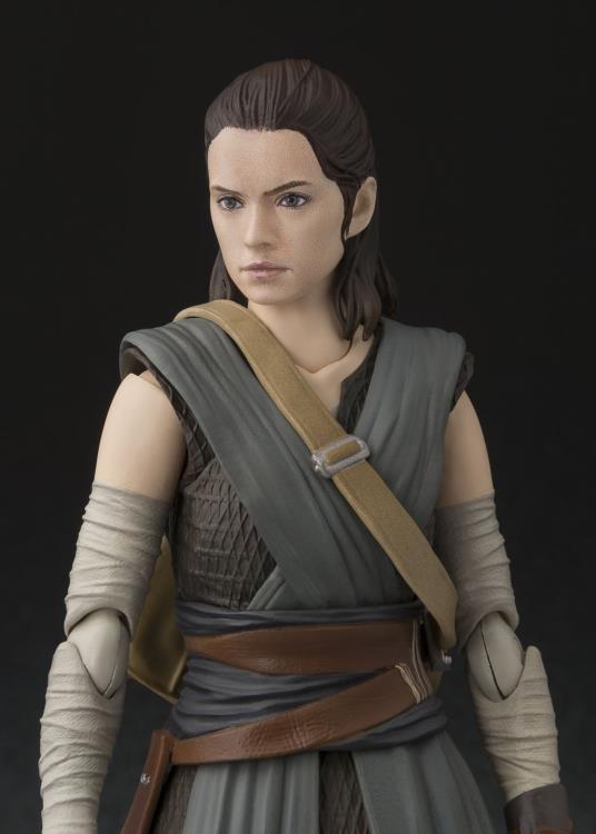 Star Wars S.H.Figuarts Rey (The Last Jedi) Gallery Image 7