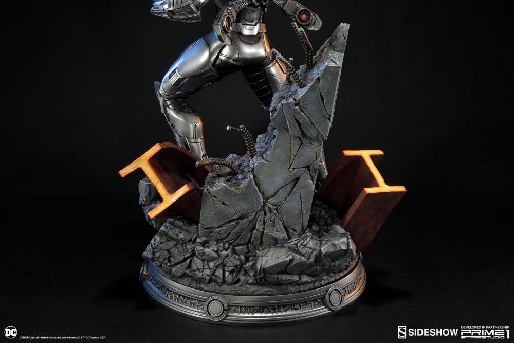Justice League New 52 Cyborg Statue Gallery Image 12