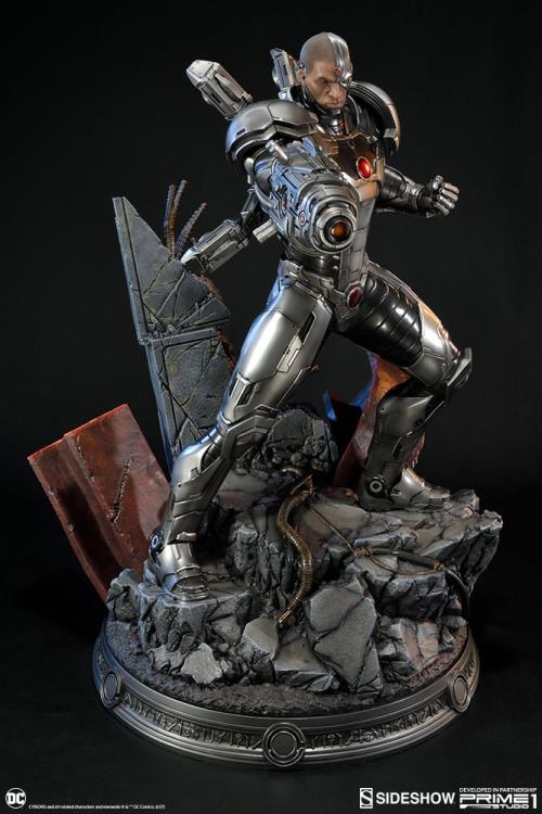 Justice League New 52 Cyborg Statue Gallery Image 4