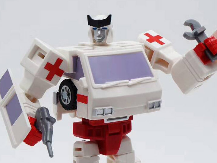 Hot Soldiers H.S08 Ambulance Gallery Image 1