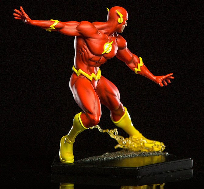 DC Comics The Flash 1/10 Art Scale Statue Gallery Image 3