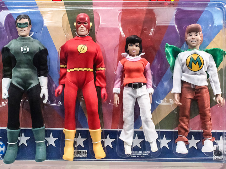 Super Friends World's Greatest Heroes 8" BBTS Exclusive Retro Figure Four-Pack Gallery Image 1