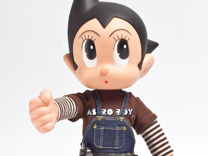 Astro Boy Master Series 11 Vinyl Figure Gallery Image 1