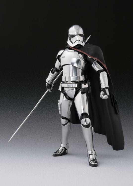Star Wars S.H.Figuarts Captain Phasma & First Order Stormtrooper Special Set (The Last Jedi) Gallery Image 7