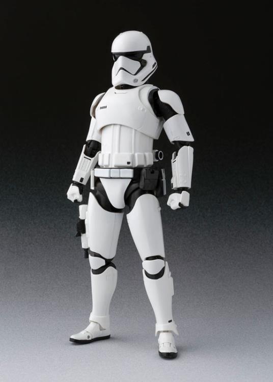 Star Wars S.H.Figuarts Captain Phasma & First Order Stormtrooper Special Set (The Last Jedi) Gallery Image 9